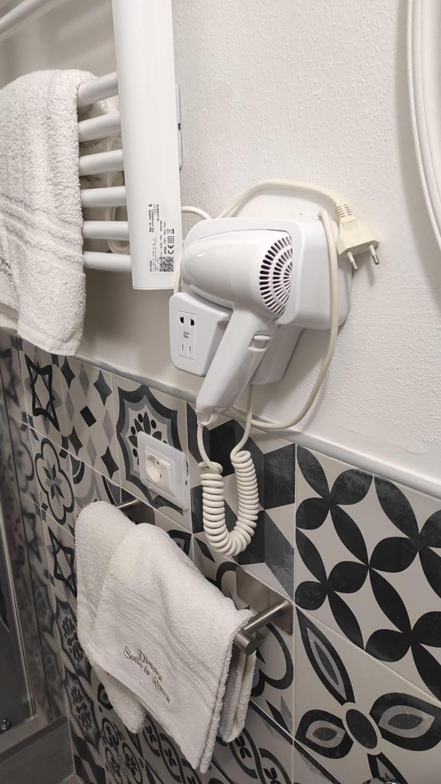 Double Room Private Bathroom